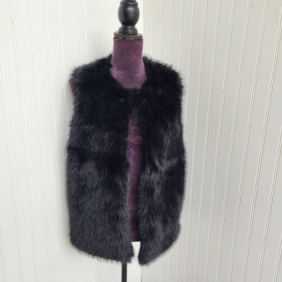 Cupshe Womens Faux Fur Black Open Front Vest Soft Cozy  Sz S - Picture 3 of 14